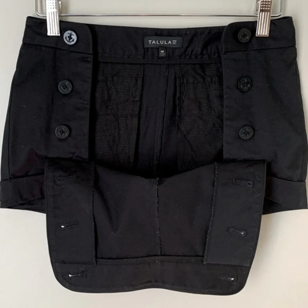 Aritzia Talula size 00 black short - Picture 7 of 15